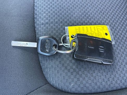 Used 2020 Chevrolet Colorado LT AWD/4WD image 28