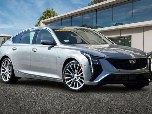 New 2026 Cadillac CT5 Premium Luxury image 2