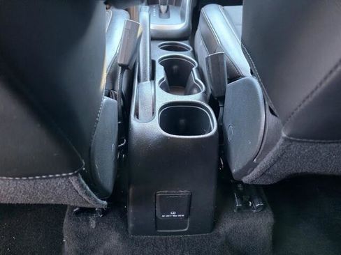 Used 2022 Chevrolet Trax LT w/ LT Convenience Package image 28