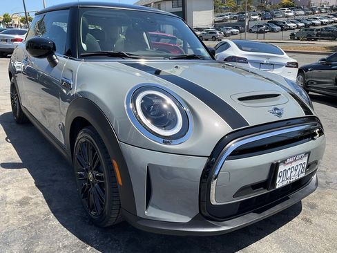 Used 2023 MINI Cooper SE FWD image 61