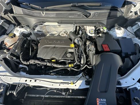 Used 2024 Chevrolet Trax RS w/ Driver Confidence Package image 33