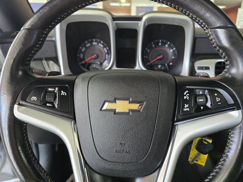 Used 2015 Chevrolet Camaro LT RWD image 19
