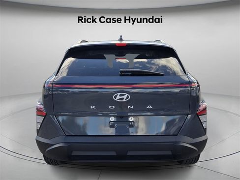Used 2024 Hyundai Kona SEL w/ Convenience Package image 6