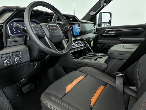 New 2026 GMC Sierra 2500 AT4 w/ AT4 Preferred Package AWD/4WD image 8