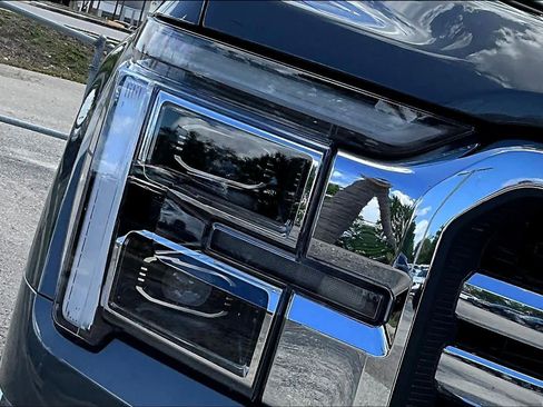 Used 2025 Ford F150 Lariat AWD/4WD image 48