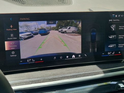 Used 2024 BMW X5 sDrive40i w/ M Sport Package RWD image 32