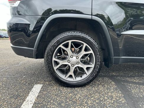 Used 2020 Jeep Grand Cherokee Limited AWD/4WD image 21