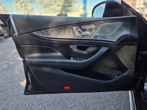 Used 2019 Mercedes-Benz AMG GT 63 image 9