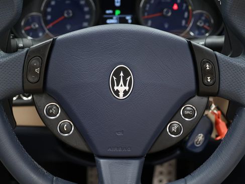 Used 2019 Maserati GranTurismo Sport image 21