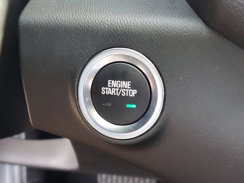 Certified 2023 GMC Terrain SLE w/ Driver Convenience Package AWD/4WD image 25