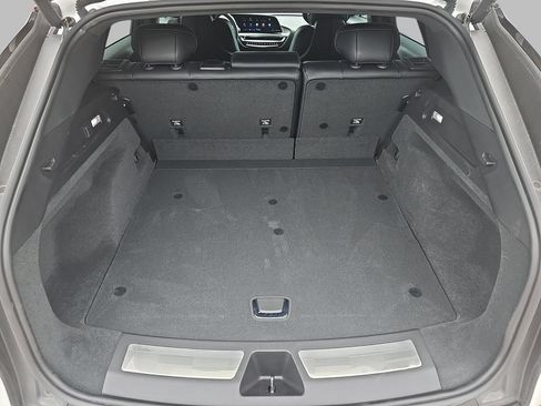Used 2024 Cadillac Lyriq Luxury w/ LPO, Floor Liner Package RWD image 12