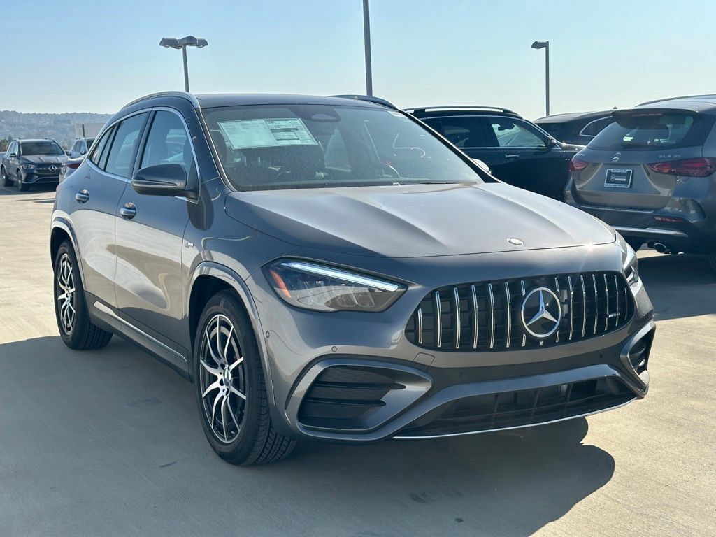 Used 2025 Mercedes-Benz GLA 35 AMG 4MATIC image 1