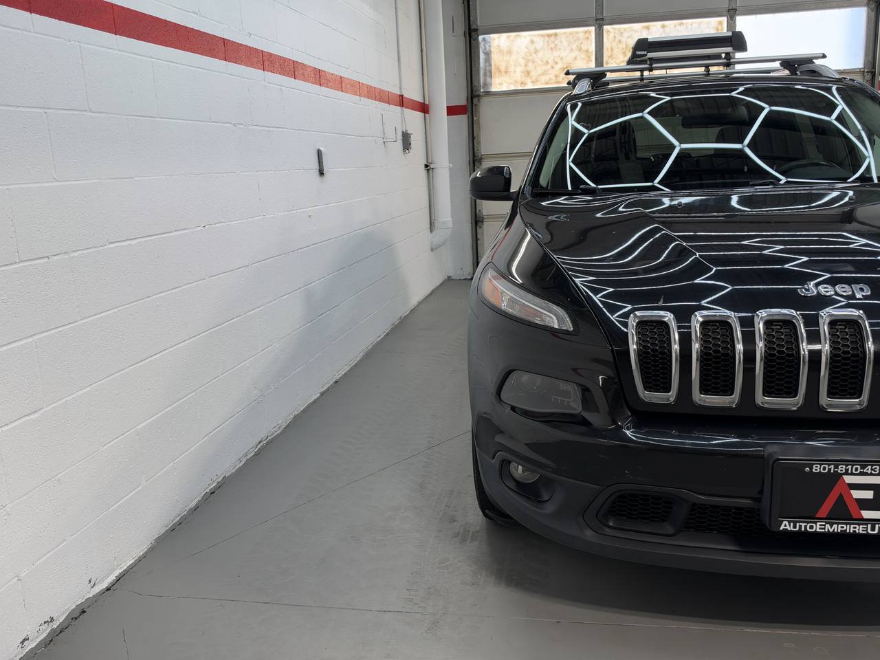 Used 2015 Jeep Cherokee Latitude AWD/4WD image 13