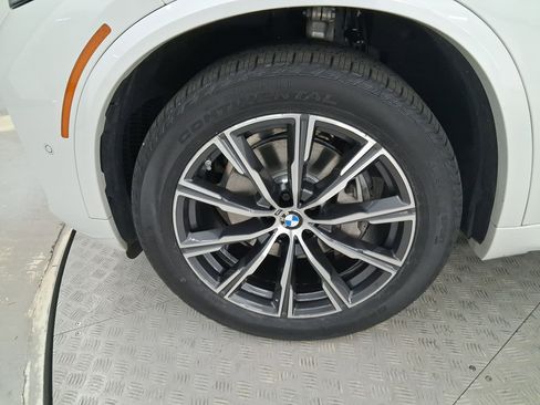 Used 2025 BMW X5 sDrive40i image 11