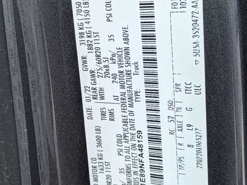 Certified 2022 Ford F150 Platinum w/ Equipment Group 701A High AWD/4WD image 17