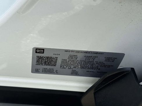Used 2024 Chevrolet Trax RS w/ Driver Confidence Package FWD image 20