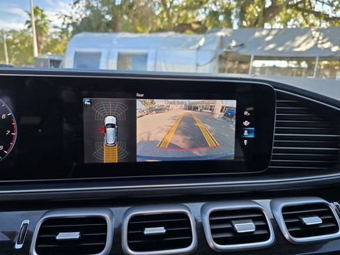 Used 2020 Mercedes-Benz GLE 450 4MATIC image 24