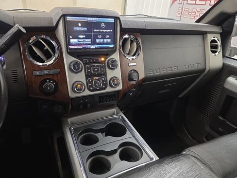 Used 2015 Ford F350 Lariat w/ Chrome Package image 64