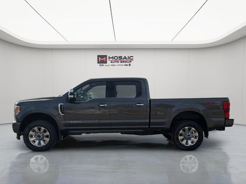 Used 2018 Ford F350 Platinum w/ Platinum Ultimate Package image 4