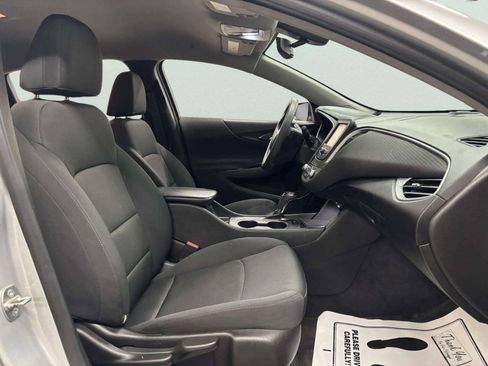 Used 2017 Chevrolet Malibu LS FWD image 20