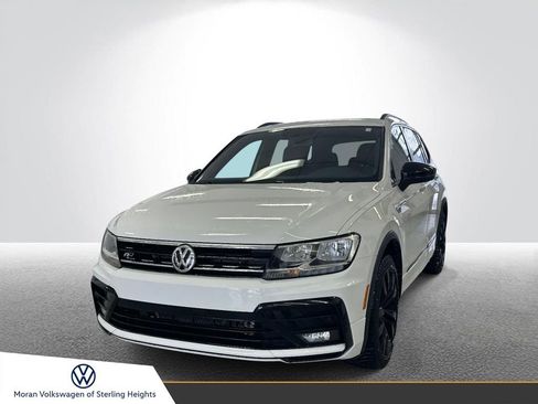 Certified 2021 Volkswagen Tiguan SE R-Line image 1