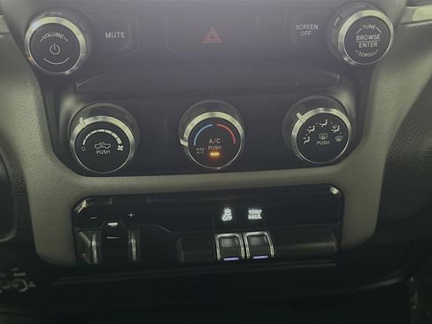 Used 2024 RAM 2500 Big Horn w/ Bed Utility Group image 23