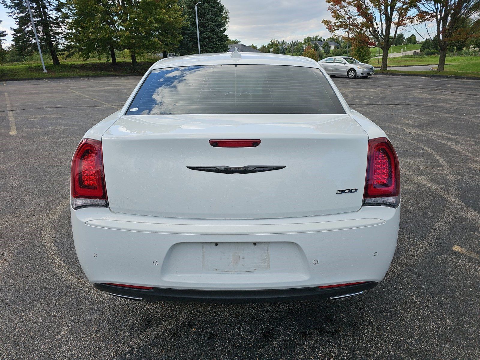 Used 2023 Chrysler 300 Touring L w/ Safetytec Plus Group RWD image 5