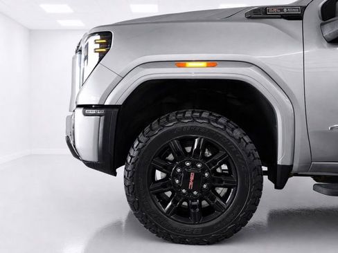 Used 2024 GMC Sierra 2500 AT4 w/ AT4 Premium Plus Package AWD/4WD image 11