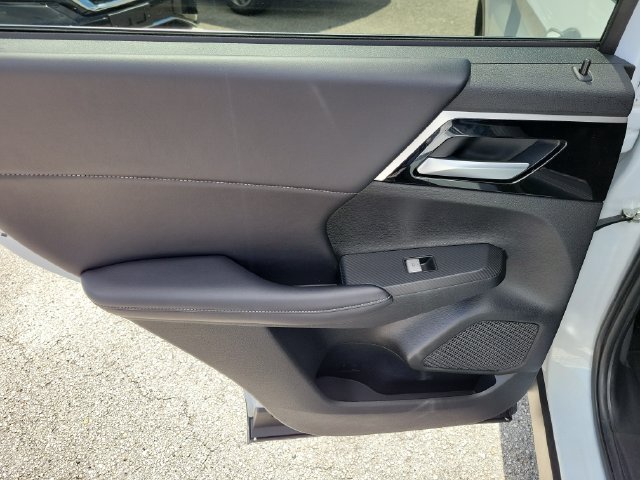 Used 2024 Mitsubishi Outlander SE AWD/4WD image 11