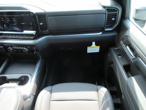 New 2026 Chevrolet Silverado 3500 LTZ w/ LTZ Plus Package AWD/4WD image 21