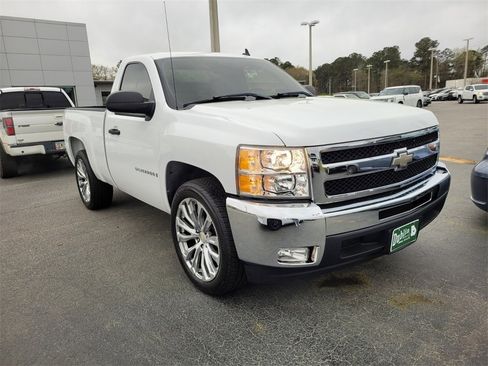 Used 2007 Chevrolet Silverado 1500 W/T image 12