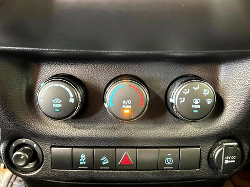 Used 2017 Jeep Wrangler Unlimited Sport image 21