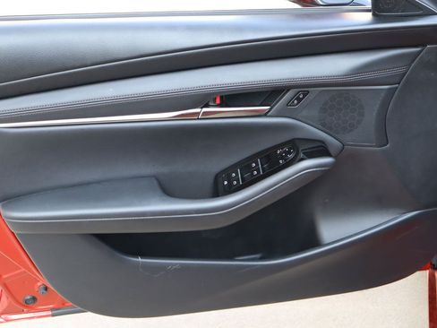 Used 2025 MAZDA MAZDA3 s FWD image 18