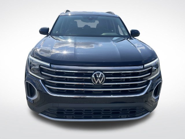 Used 2025 Volkswagen Atlas SE AWD/4WD image 12