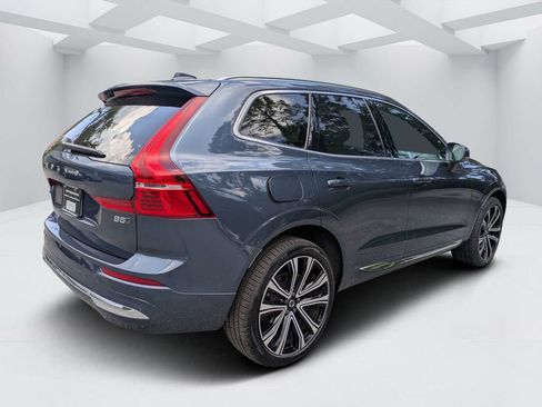Used 2023 Volvo XC60 B5 Ultimate w/ Climate Package AWD/4WD image 3