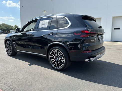 Used 2026 BMW X5 xDrive40i AWD/4WD image 13
