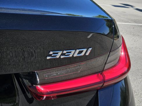 Used 2025 BMW 330i Sedan RWD image 7