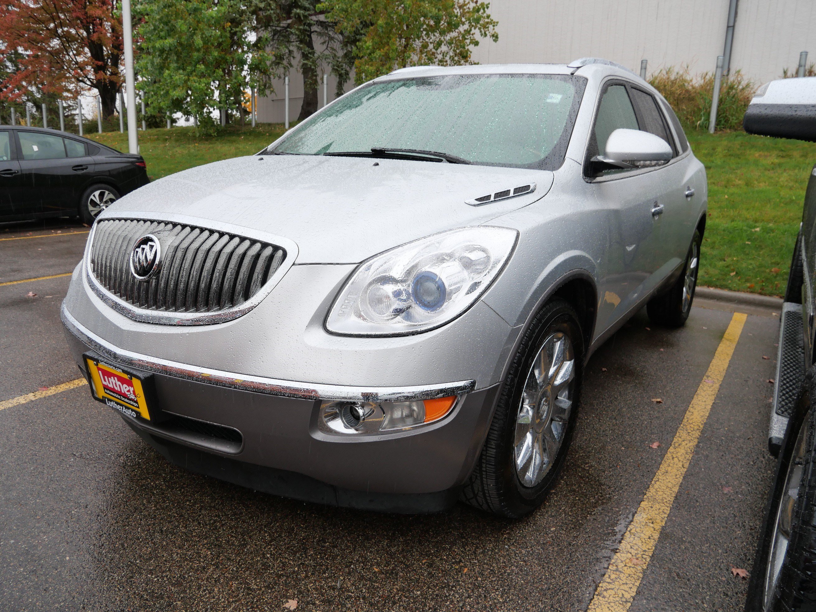 Used 2012 Buick Enclave Premium w/ Trailering Provision Package AWD/4WD image 2