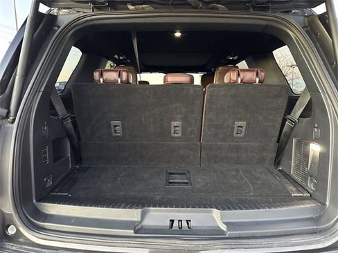 Used 2024 Ford Expedition Limited image 21
