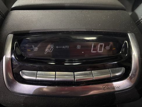 Used 2024 Cadillac XT6 Sport w/ LPO, Floor Liner Package AWD/4WD image 21