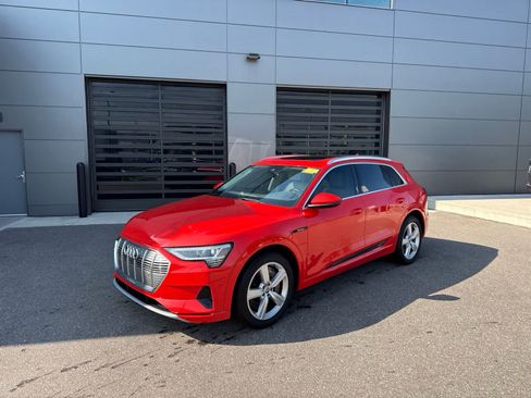 Used 2019 Audi e-tron Premium Plus AWD/4WD image 1
