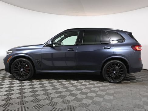 Used 2022 BMW X5 M50i AWD/4WD image 2