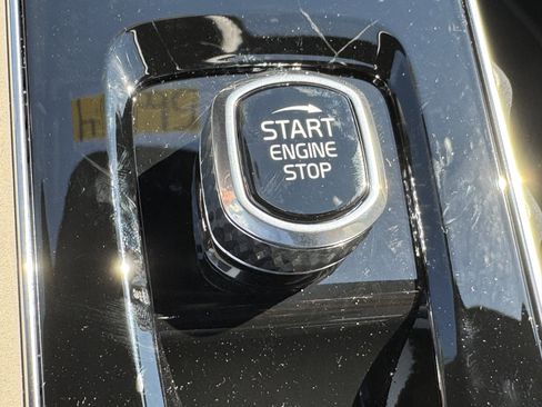 New 2026 Volvo XC90 B6 Plus w/ Protection Package image 27