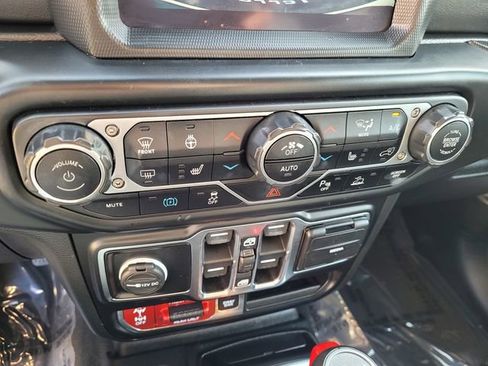 Used 2021 Jeep Wrangler Unlimited Rubicon 4xe w/ Cold Weather Group image 21