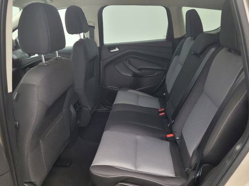 Used 2017 Ford Escape SE AWD/4WD image 18