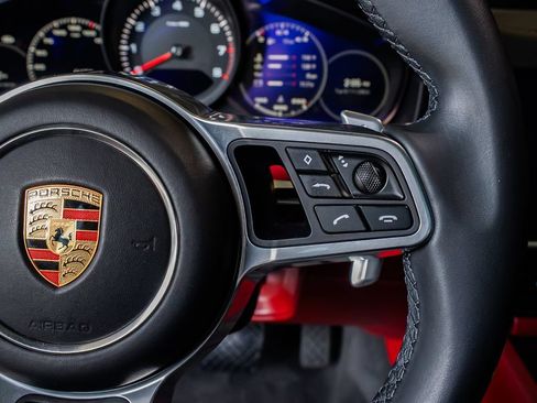 Certified 2023 Porsche Cayenne Platinum Edition AWD/4WD image 16