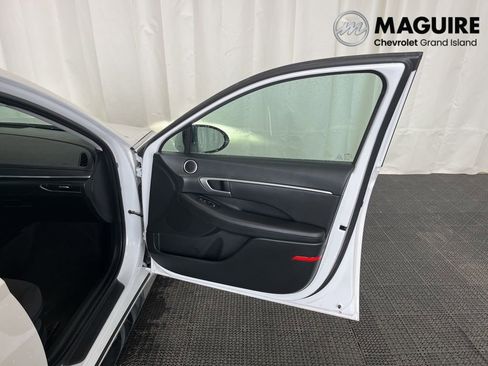 Used 2022 Hyundai Sonata SEL w/ Cargo Package image 18