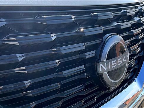 Used 2023 Nissan Rogue SL w/ SL Premium Package AWD/4WD image 30