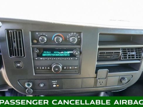 Used 2024 GMC Savana 2500 w/ Driver Convenience Package image 10