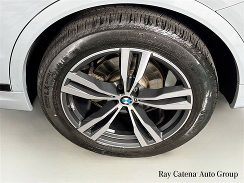 Used 2023 BMW X7 xDrive40i w/ M Sport Package image 34